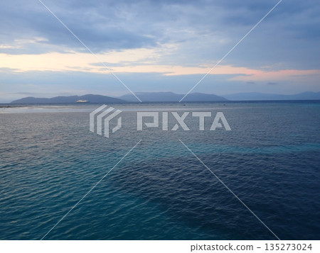 Green Island Cloudy Sunrise Green Island Cloudy Sunrise 135273024