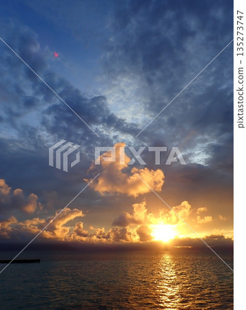 凱恩斯的日落 135273747