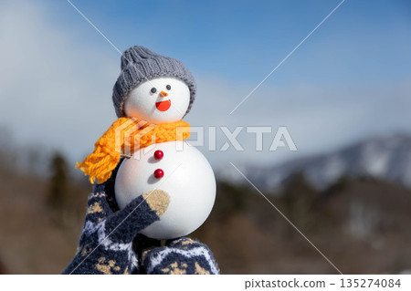 抱著一個雪人 抱著一個雪人 135274084