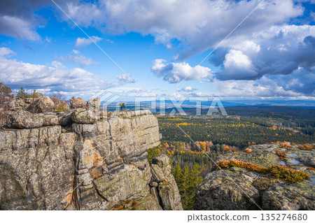 Enjoy breathtaking fall scenery from the lookout points of Southern Terraces in Stolowe Mountains National Park. 135274680