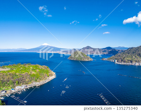 Suruga Bay, Uchiura Bay and Mount Fuji (Numazu City, Shizuoka Prefecture) 135275340