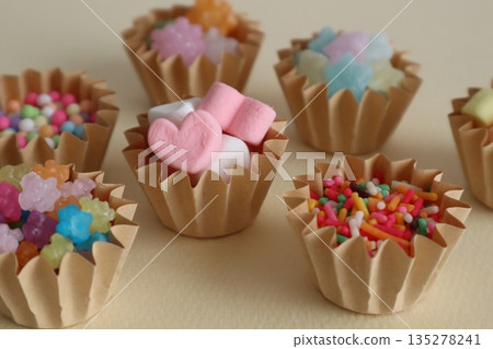 Colorful sweets (mainly heart-shaped marshmallows) Colorful sweets (mainly heart-shaped marshmallows) 135278241