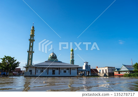Mosque on Lake Tempe, South Sulawesi, Indonesia at Sunrise Mosque on Lake Tempe, South Sulawesi, Indonesia at Sunrise 135278717