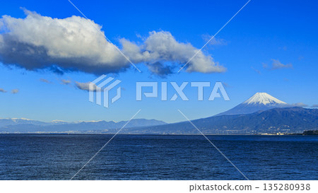 Fuji seen from Nishi Izu Fuji seen from Nishi Izu 135280938