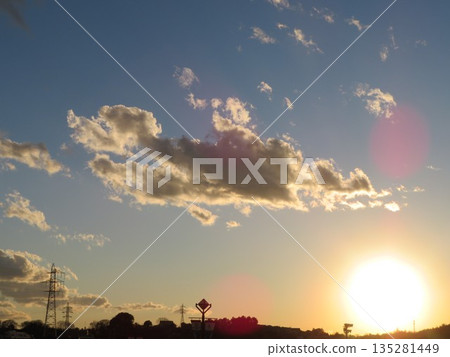 The setting sunset The setting sunset 135281449