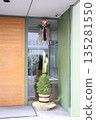 New Year's decorations, Kadomatsu, building entrance 135281550