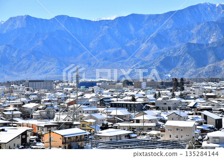 View of Shinano-Omachi Station from the northeast (Omachi City, Nagano Prefecture) [2026.1] 135284144