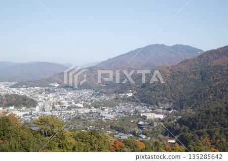 Kyoto seen from the stage of Shogunzuka Seiryuden in autumn Kyoto seen from the stage of Shogunzuka Seiryuden in autumn 135285642