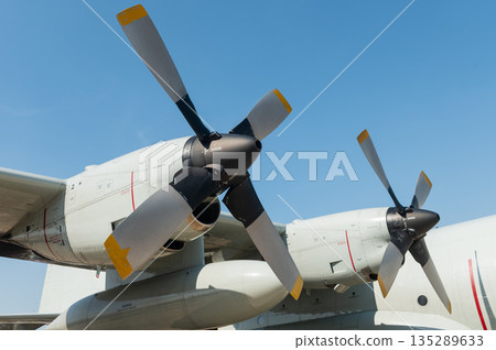 Turboprop engines and propellers from military transport aircraft 135289633