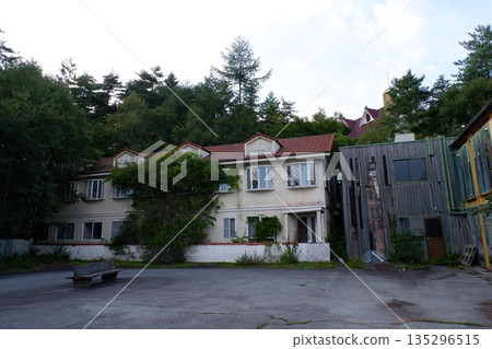 Abandoned lodging in Kiyosato Abandoned lodging in Kiyosato 135296515