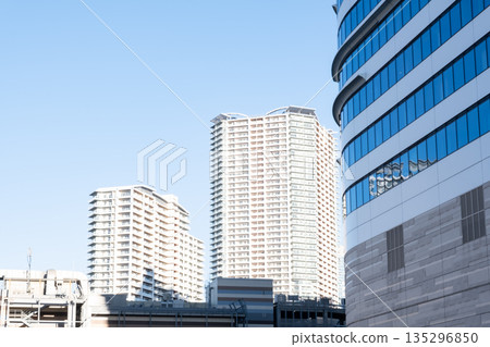 View of high-rise buildings in Toyosu, Tokyo View of high-rise buildings in Toyosu, Tokyo 135296850