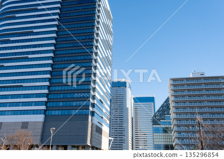 東京豐洲高樓林立的景色 東京豐洲高樓林立的景色 135296854