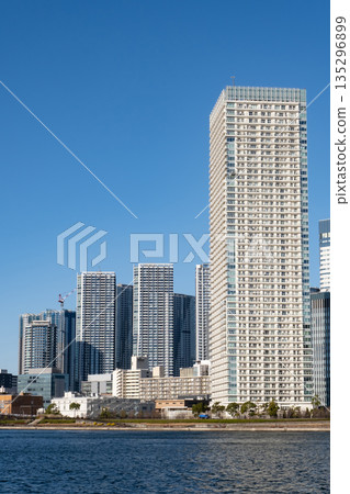 從豐洲方向望向晴海,可以看到高樓林立的景色。 從豐洲方向望向晴海,可以看到高樓林立的景色。 135296899