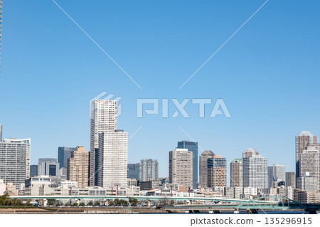 View from Toyosu towards Harumi Bridge View from Toyosu towards Harumi Bridge 135296915
