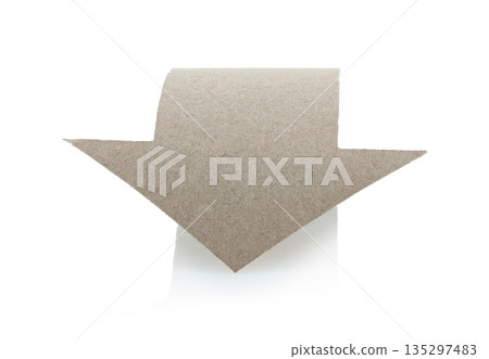 Arrow made from kraft paper, curved in an arc shape and isolated on transparent background. Minimal handmade paper element for design, navigation, banners, and layouts 135297483