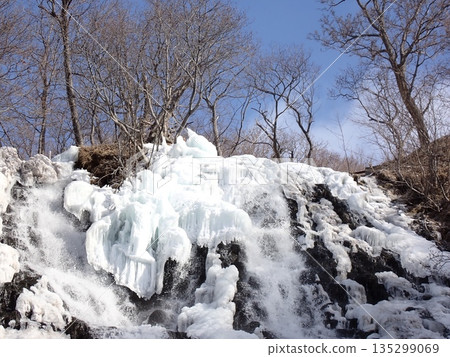 Frozen Waterfall Frozen Waterfall 135299069