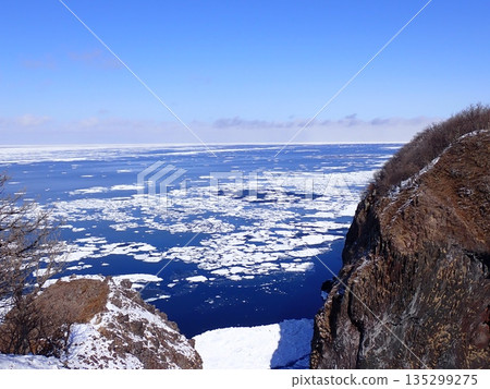 冬季的弗雷普瀑布 135299275