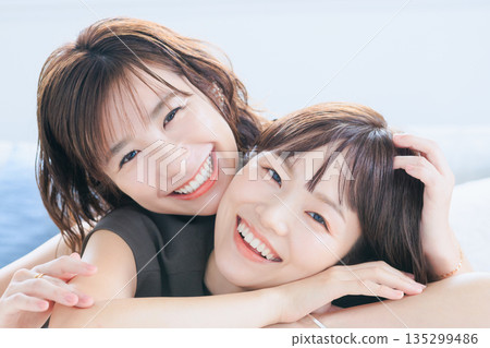 Women beauty 135299486