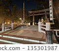 The torii gate of Samukawa Shrine at night 135301987