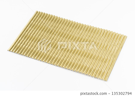 金色單面紙板 135302794