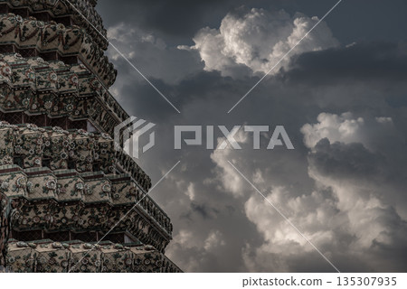 The roof of the Thai temple, along with the gable at the top of the temple roof that receives on beautiful sun. 135307935