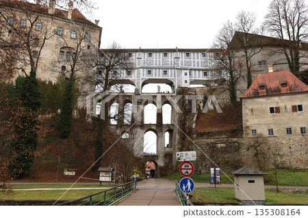View of the Praštovy Bridge in Cesky Krumlov, a UNESCO World Heritage Site in the South Bohemian region of the Czech Republic 135308164