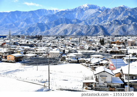 View of Mount Gaki from Omachi, Omachi City, Nagano Prefecture (Omachi City, Nagano Prefecture) [January 2026] 135310390