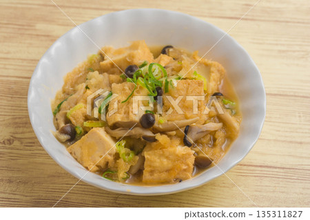 味噌燉炸豆腐 味噌燉炸豆腐 135311827