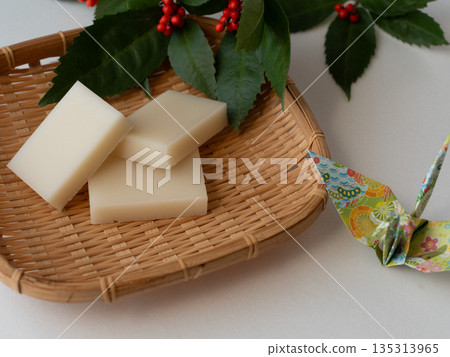 籃子裡的麻糬 籃子裡的麻糬 135313965