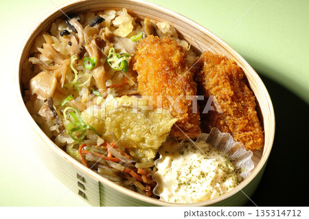 Mushroom rice and fried oyster bento Mushroom rice and fried oyster bento 135314712