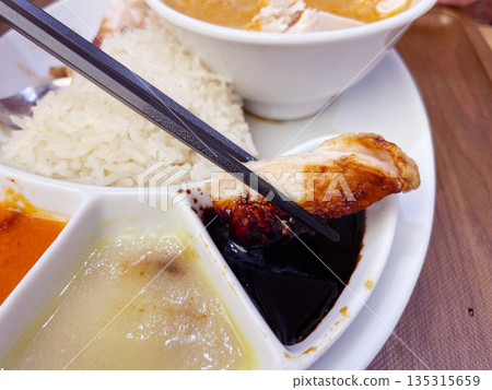 新加坡雞飯和椰香咖哩雞 135315659