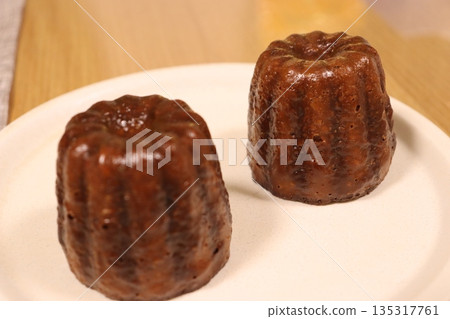 French canelé, Western confectionery, snacks, department store French canelé, Western confectionery, snacks, department store 135317761