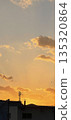 黃昏的天空 135320864