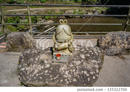 弁財天瀑布石像(錦古丁) 弁財天瀑布石像(錦古丁) 135322700