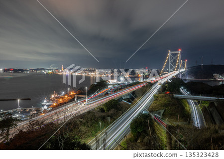 關門大橋，連接本州和九州的橋樑，夜景 135323428