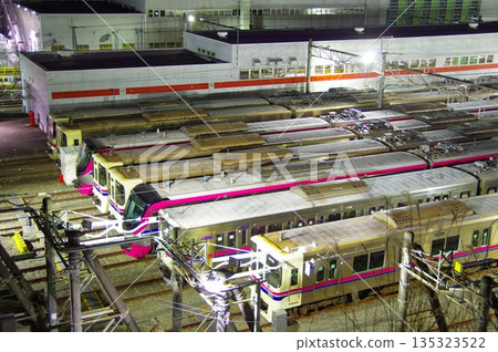 Keio Line in Wakabadai Park 135323522