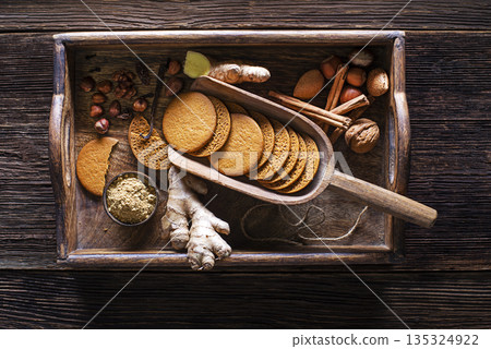 Gingerbread cookies 135324922