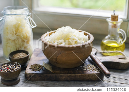 Sauerkraut 135324928