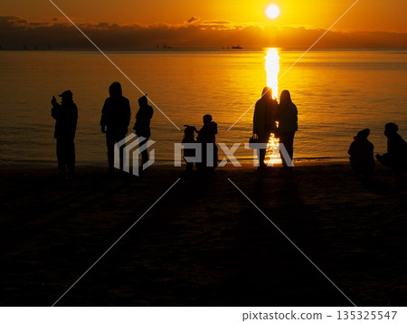 People gathered at Gotemba Beach to watch the sunrise on New Year's Day 2026 135325547