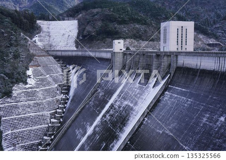 Winter dam Winter dam 135325566