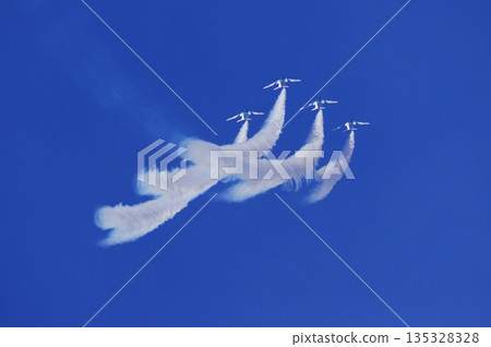 Blue Impulse's artistic flight Blue Impulse's artistic flight 135328328