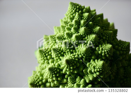 羅馬花椰菜,一種螺旋狀蔬菜 羅馬花椰菜,一種螺旋狀蔬菜 135328802