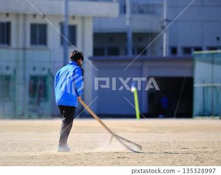 足球隊練習 135328997