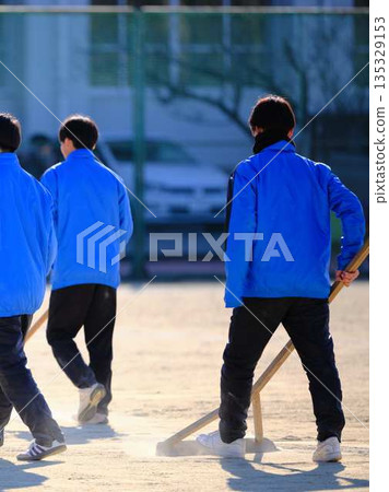 足球隊練習 足球隊練習 135329153
