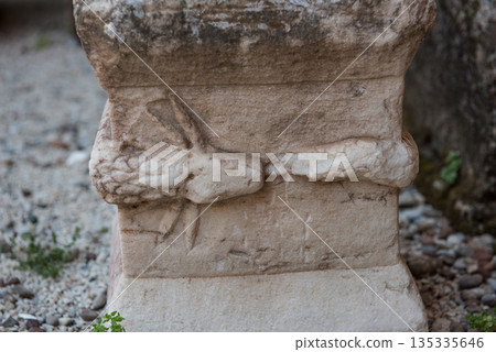 Greek elements of architectural decorations of buildings, columns, pommel and patterns 135335646