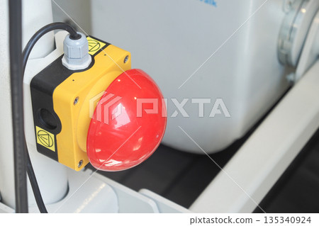 Red warning light on industrial equipment in a factory Red warning light on industrial equipment in a factory 135340924