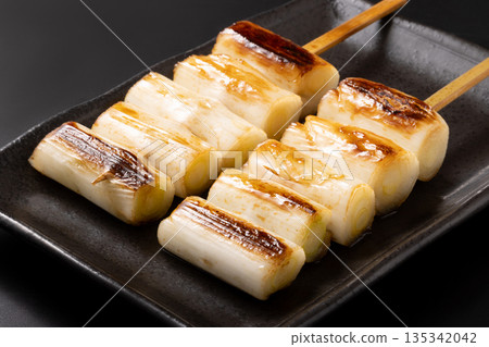 烤青蔥串 135342042