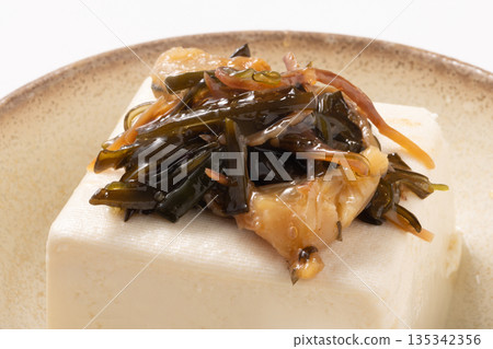 冷豆腐(鬆前醃扇貝) 冷豆腐(鬆前醃扇貝) 135342356
