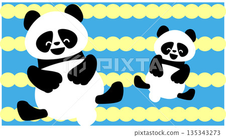 兩隻熊貓並排站著，一隻大熊貓，一隻小熊貓，畫面十分可愛。 135343273