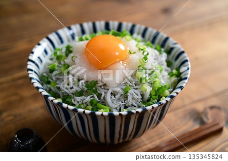 Grated Shirasu 135345824